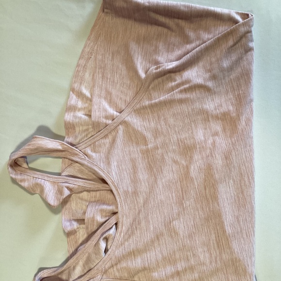 Light pink tank top with back design - Picture 3 of 4